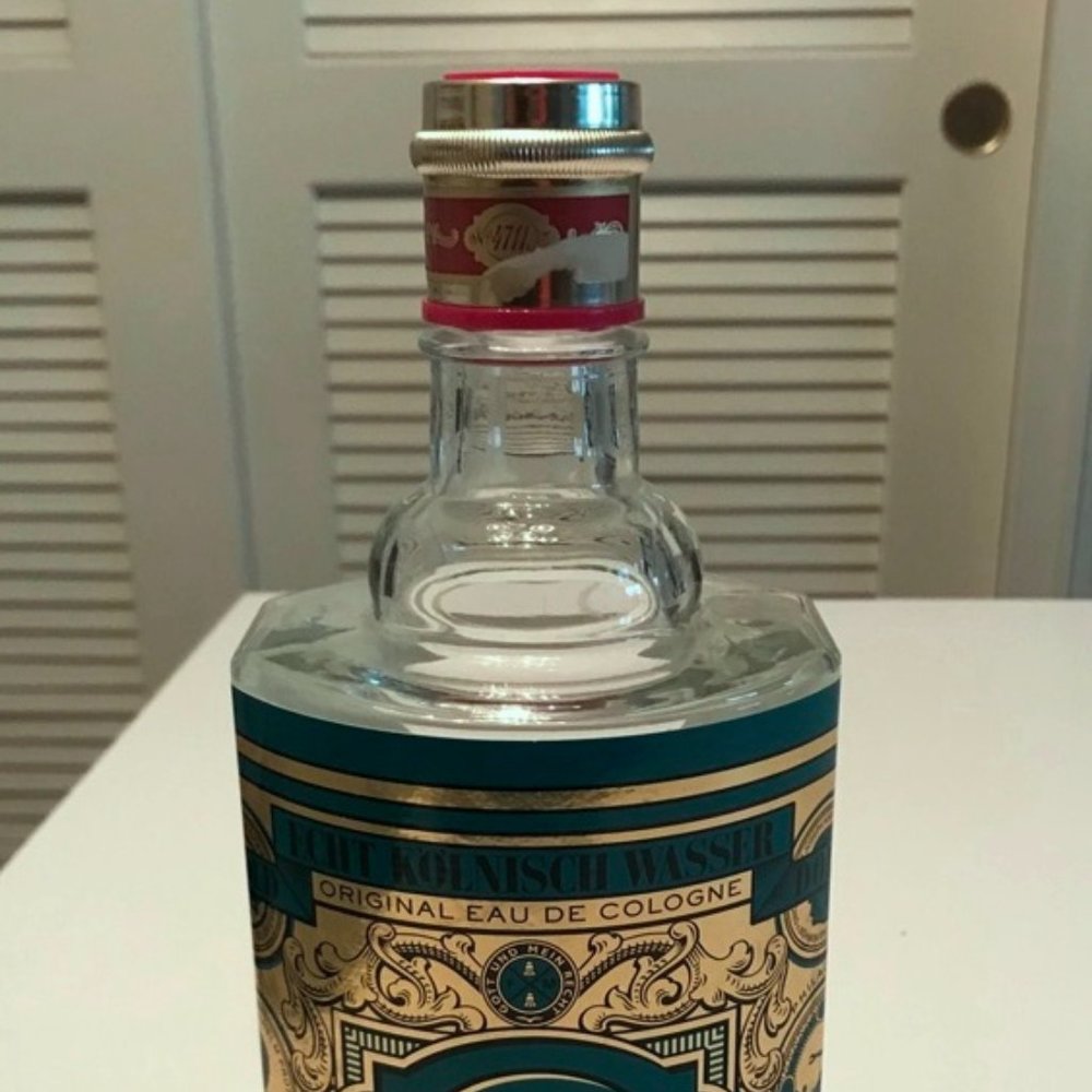 Preowned MEN'S "4711" EDC EAU DE COLOGNE BOTTLE 10" 27.1fl oz 1/4 FULL - GERMANY - Picture 2 of 9